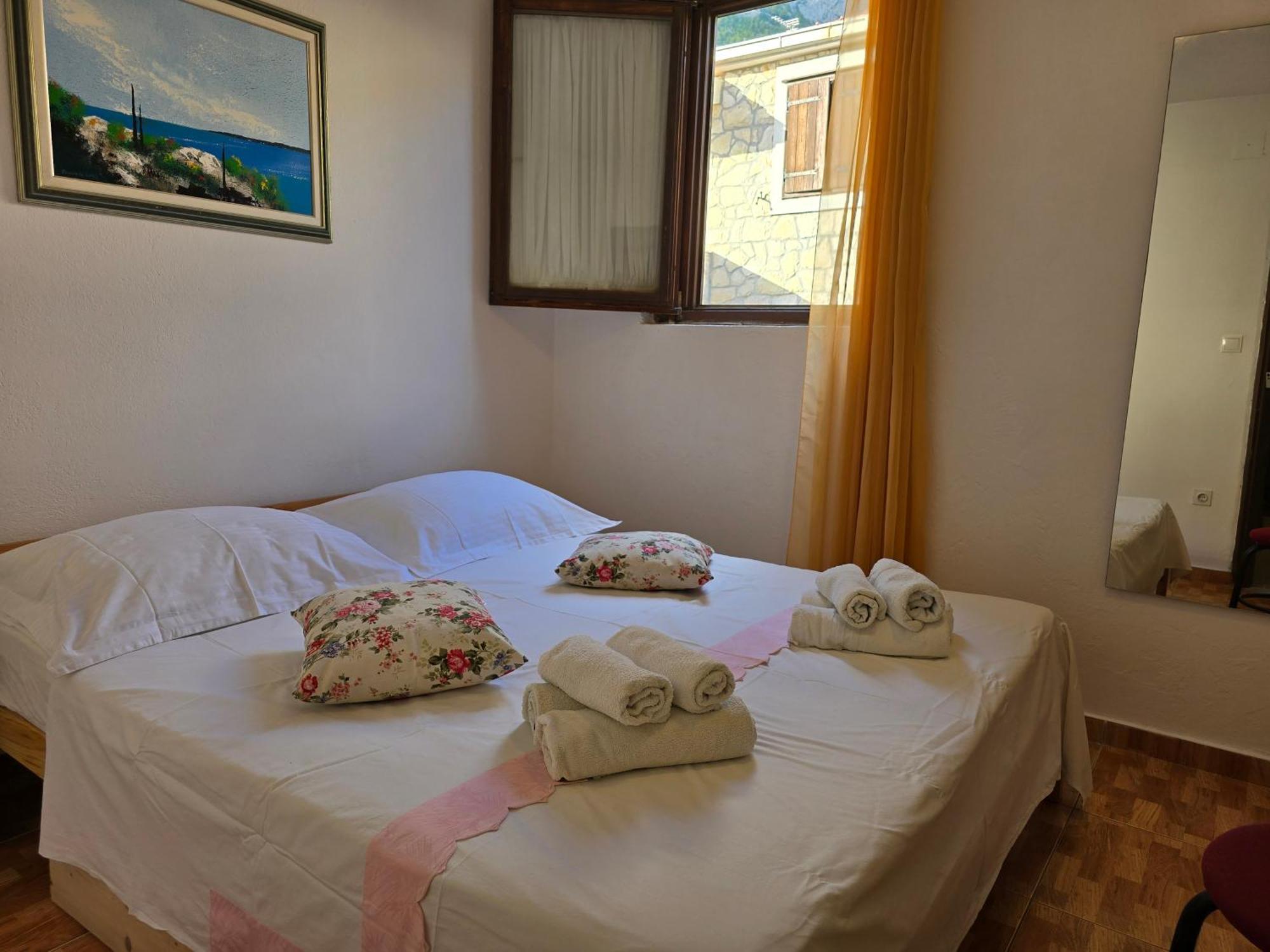 Apartmani Marija Baška Voda Esterno foto